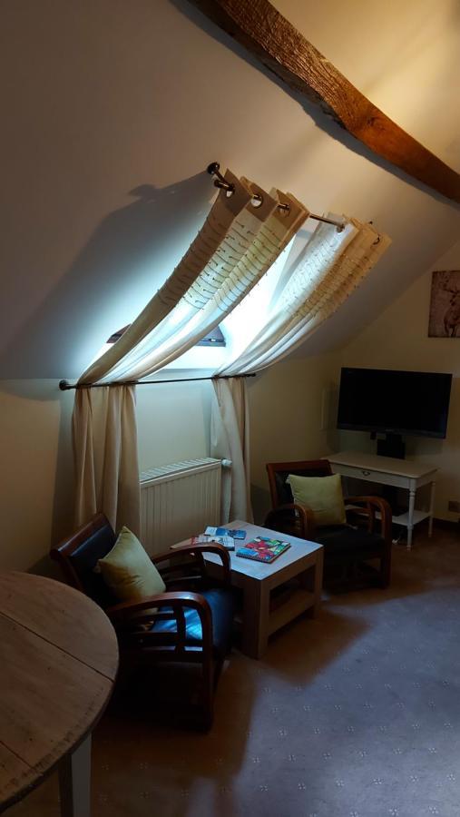 Les 3 Roses Bed and Breakfast Anjouin Buitenkant foto