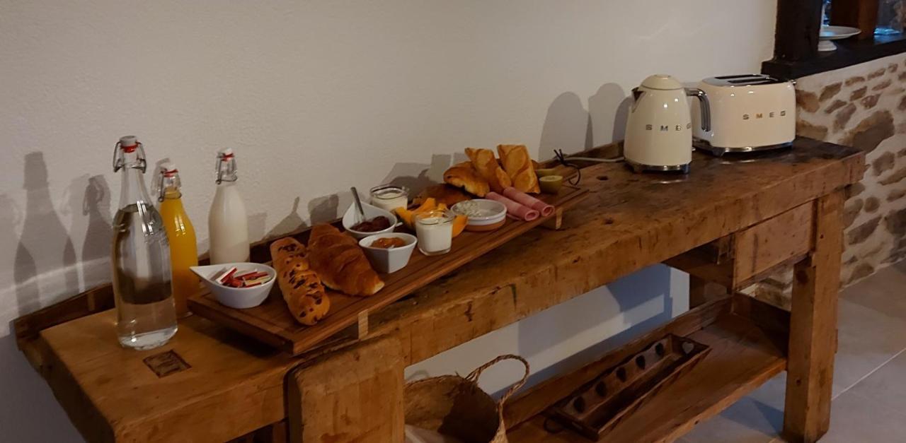 Les 3 Roses Bed and Breakfast Anjouin Buitenkant foto