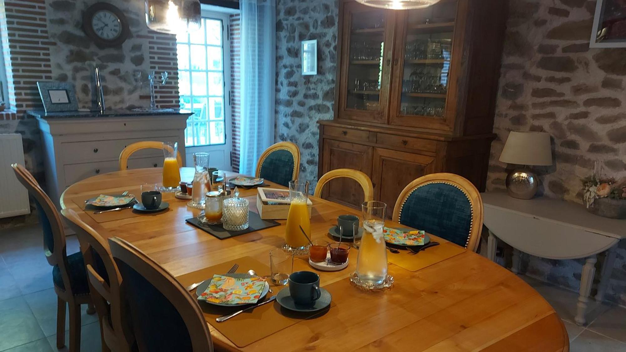 Les 3 Roses Bed and Breakfast Anjouin Buitenkant foto
